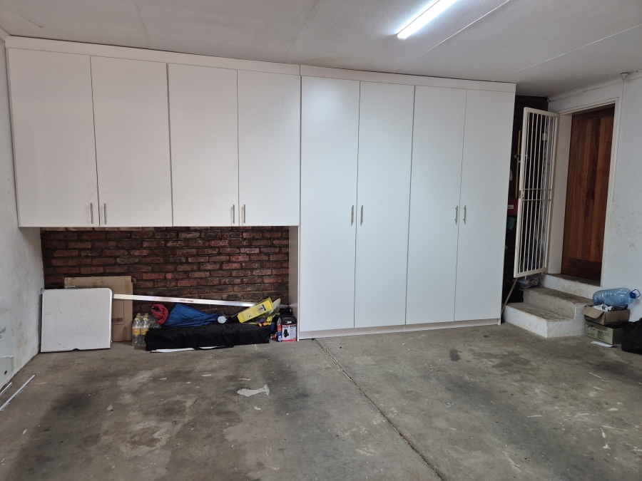 4 Bedroom Property for Sale in Wilkoppies North West